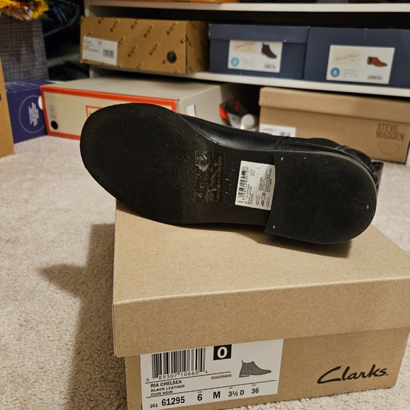 Clarks Ria Chelsea boot - Picture 5 of 11